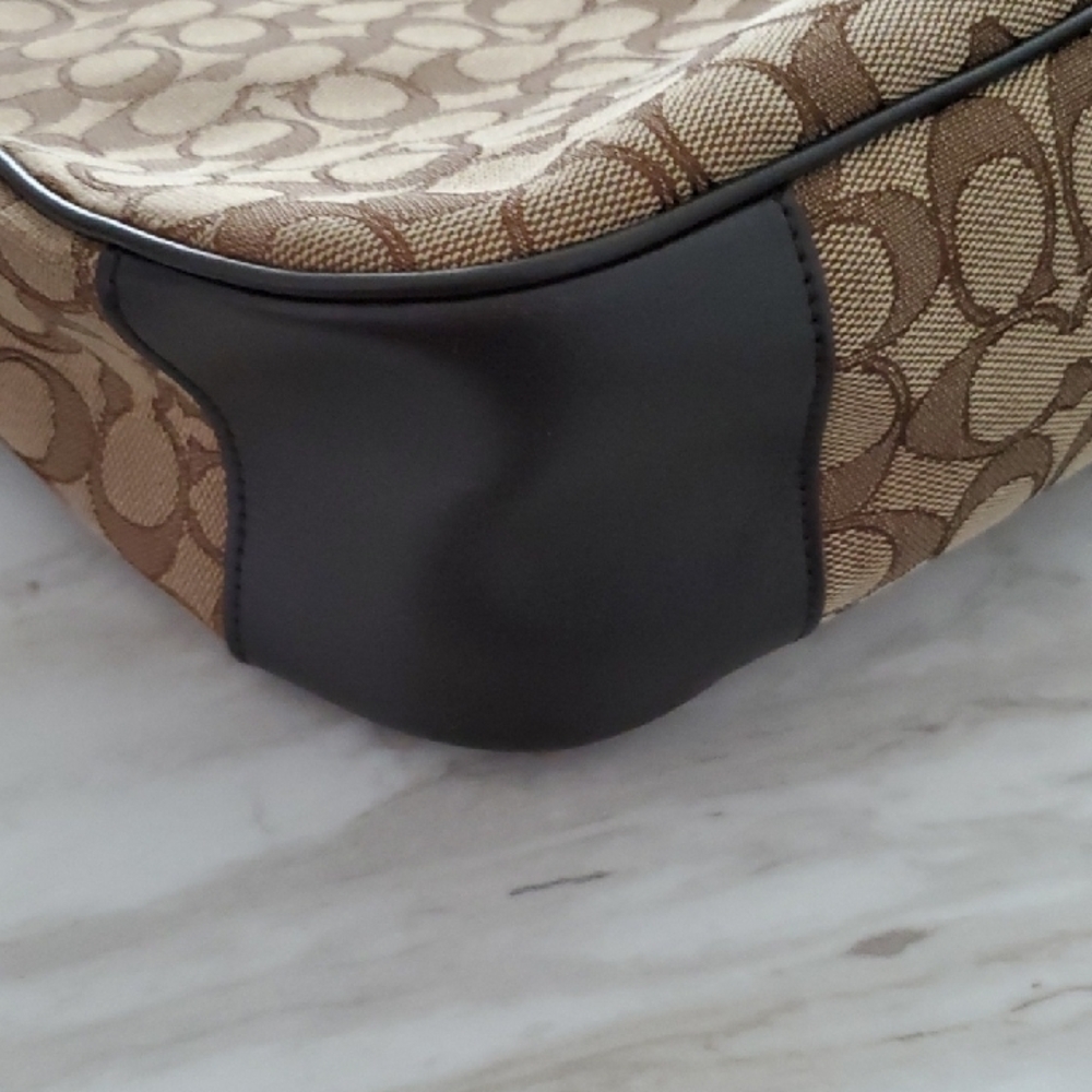 Coach Brown Signature Hobo Bag with Leather Strap/ New - Picture 6 of 6